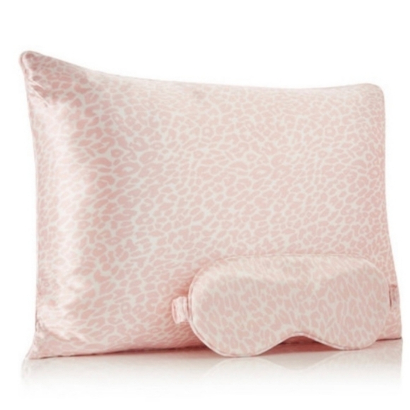 SlipSilk SNOW LEOPARD - Eyemask + Travel Pillow w/Case 2pc Set - Pink,Slip Silk - Picture 1 of 9